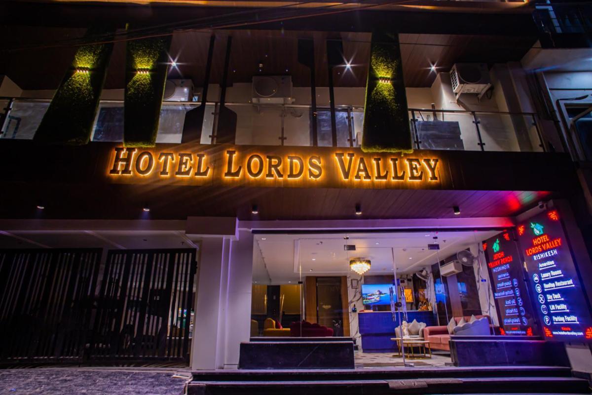 Hotel Lords Valley Risikés Kültér fotó