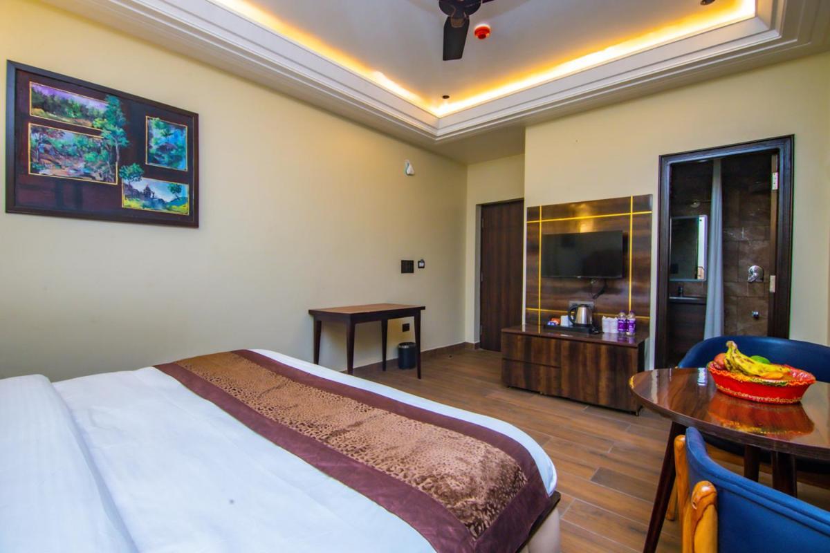 Hotel Lords Valley Risikés Kültér fotó
