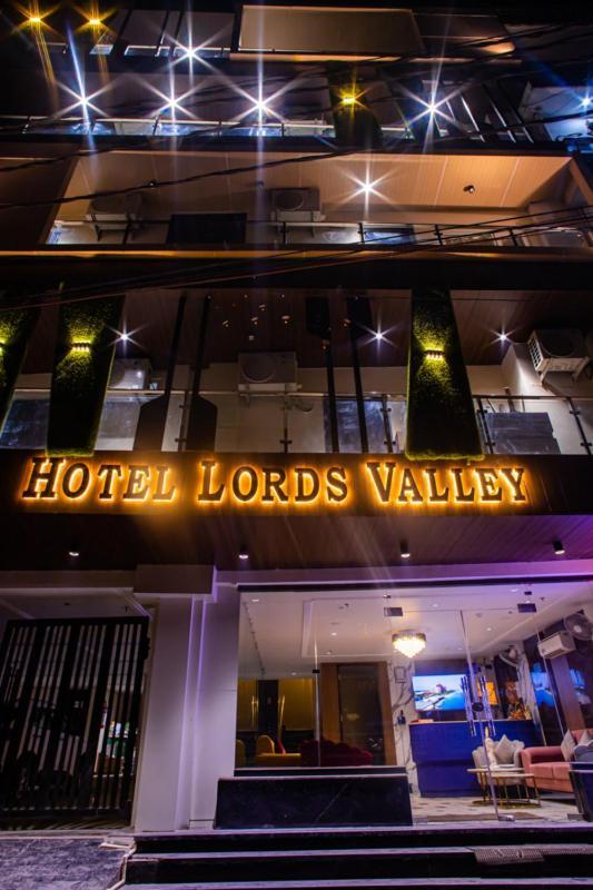 Hotel Lords Valley Risikés Kültér fotó