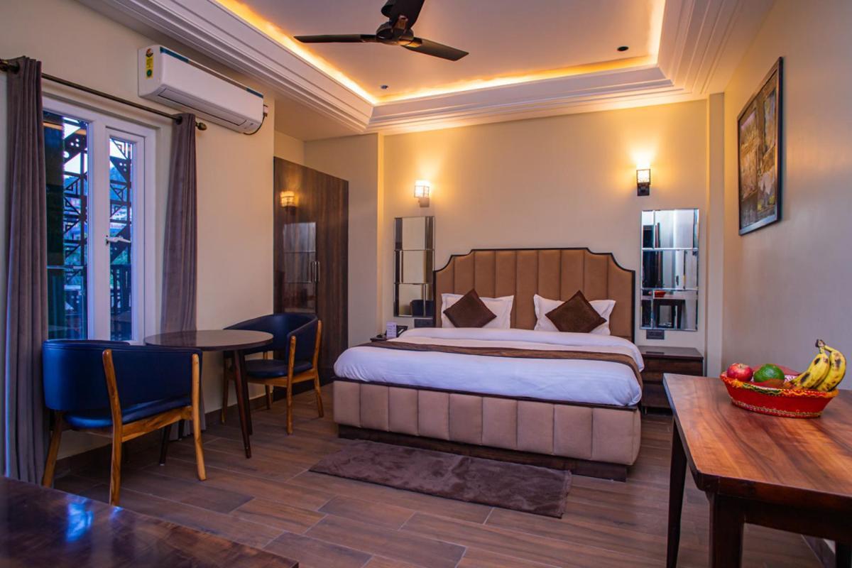 Hotel Lords Valley Risikés Kültér fotó